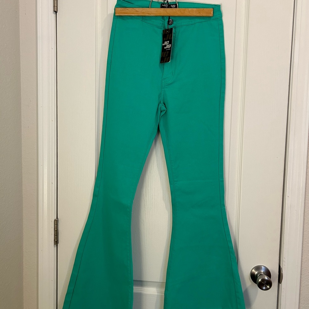 Aqua Flare Jeans (NWT)